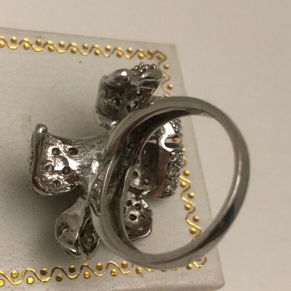 OVERSIZED TIGER LILY FLOWER RHODIUM PLATED RING - Picture 10 of 16